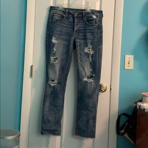 American eagle tomgirl ripped jeans